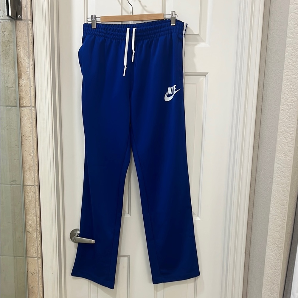 Nike Blue Sweatpants with Elastic Waistband and Straight Leg
